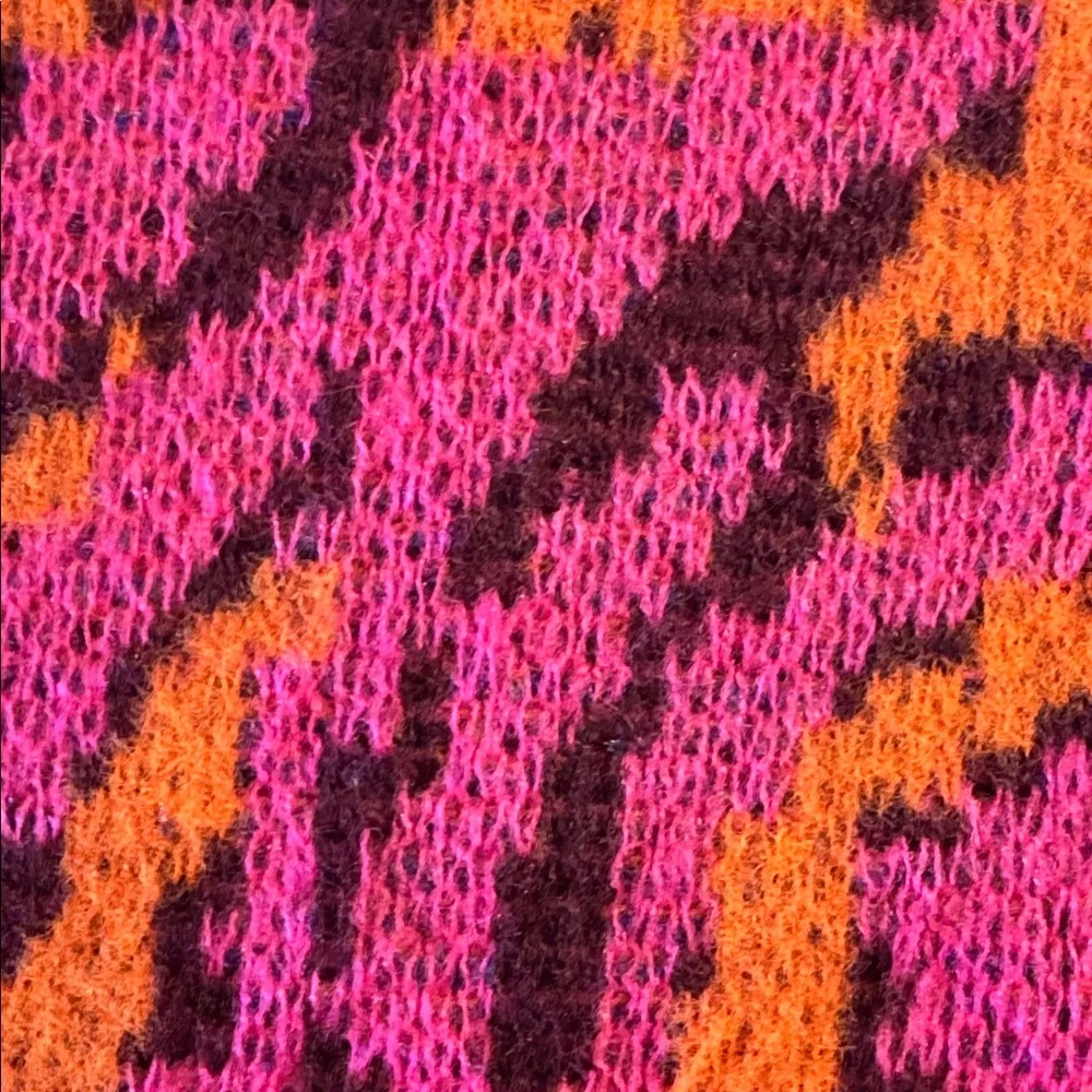 NWT JODIFL Magenta Purple Floral Mock Neck Bubble Sleeve Knit Sweater Size Med - Picture 3 of 7